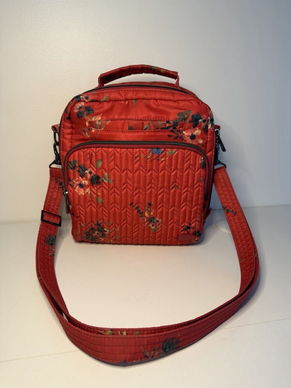 Lug Ranger Crossbody Floral Red Quilted Lightweight Travel Everyday Bag Women EC